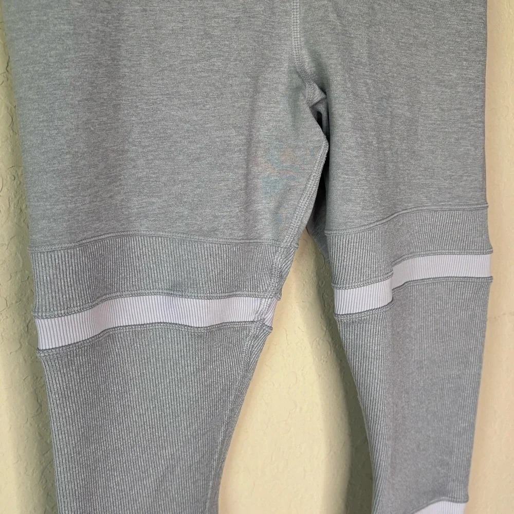 ALO Yoga | Women's Gray White Legit Legging Size XS Pilates Barre Yoga Workout